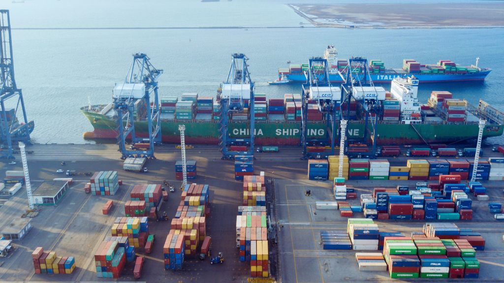 e-seal di tanjung priok.png